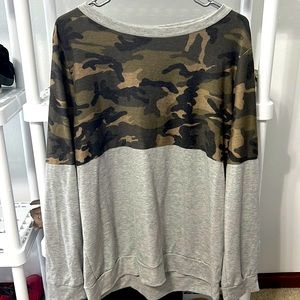 Womens boutique top. Camo
